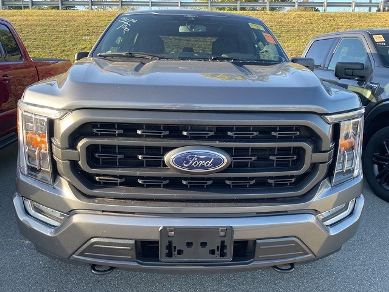 2022 Ford F-150 XLT photo 2