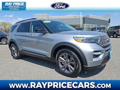 2022 Ford Explorer XLT SUV