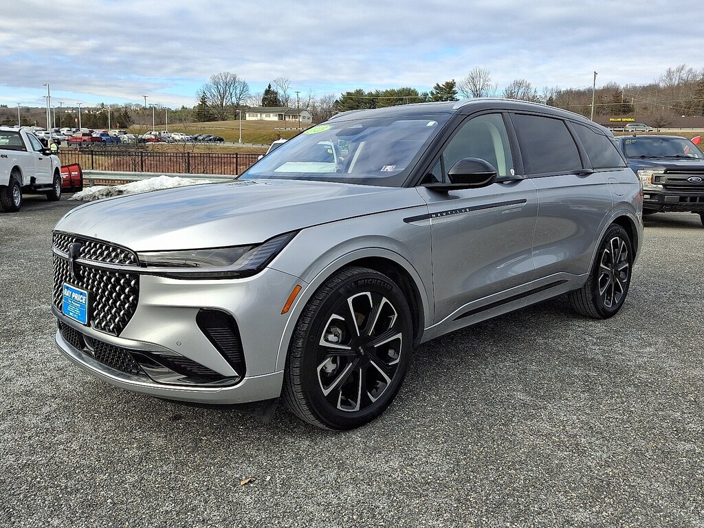 Used 2025 Lincoln Nautilus Reserve SUV