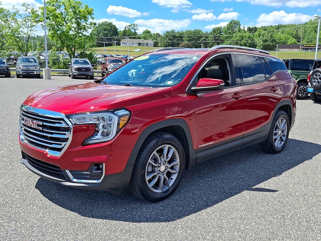 Used 2022 GMC Terrain AWD SLT SUV