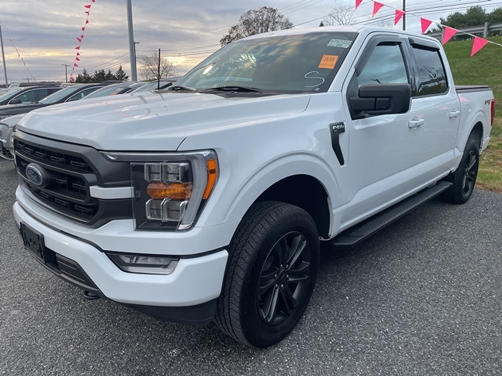 2022 Ford F-150 XLT photo 3