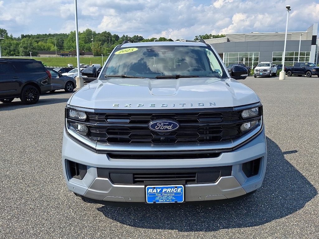 Certified 2025 Ford Expedition Platinum SUV