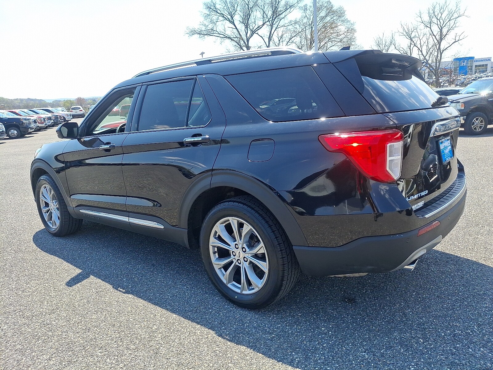 2022 Ford Explorer Limited photo 3