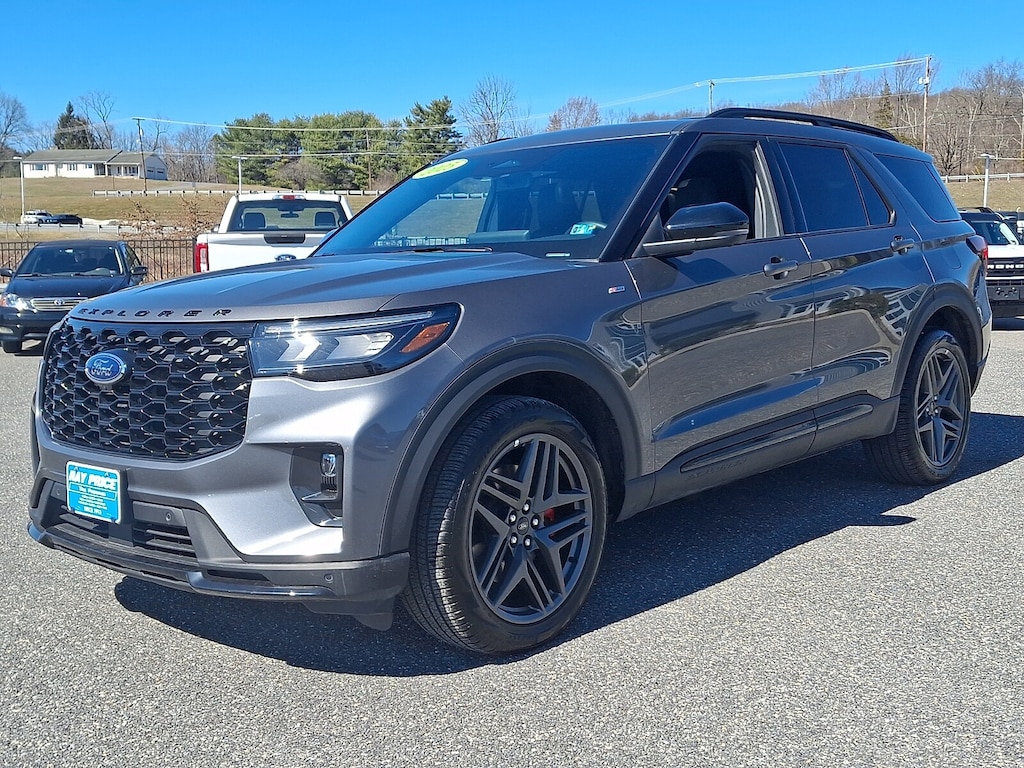 Certified 2025 Ford Explorer ST-Line SUV