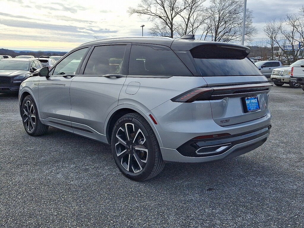 Used 2025 Lincoln Nautilus Reserve SUV