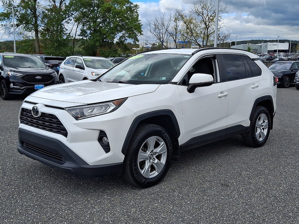 Used 2021 Toyota RAV4 XLE SUV