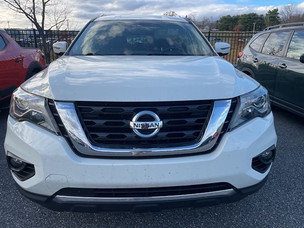 Used 2019 Nissan Pathfinder SV SUV