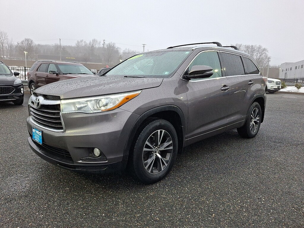 Used 2016 Toyota Highlander XLE V6 SUV