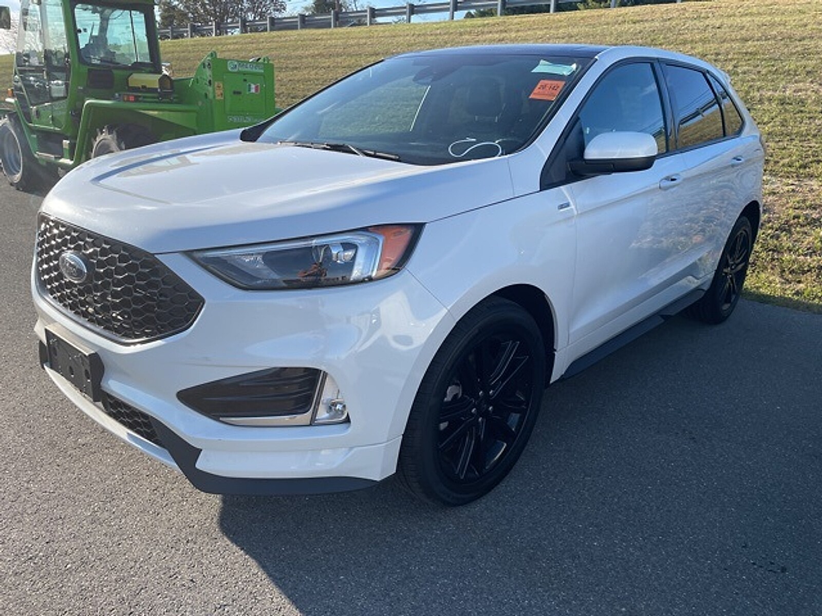 2022 Ford Edge ST-Line photo 2
