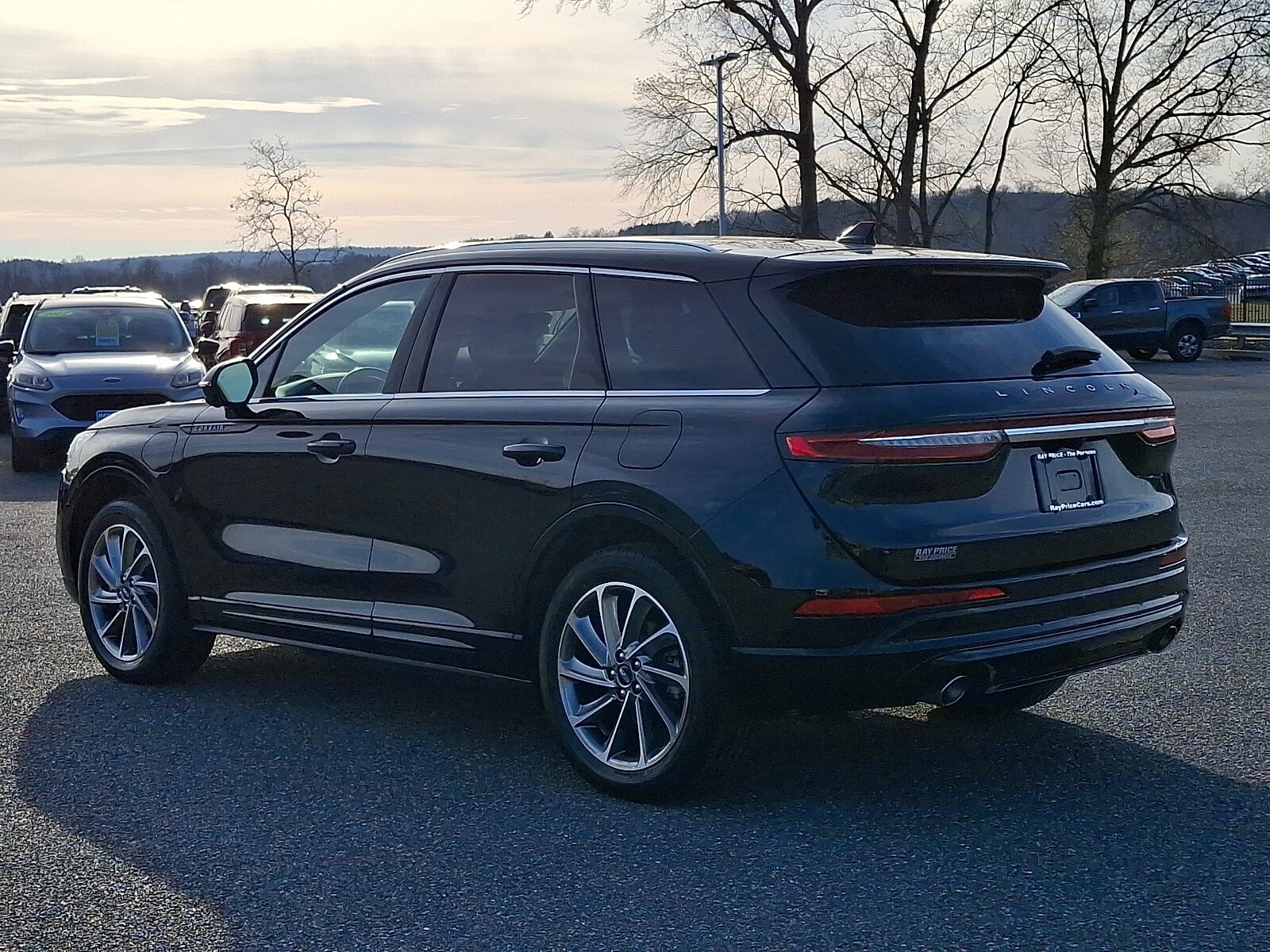 2022 Lincoln Corsair Grand Touring photo 2