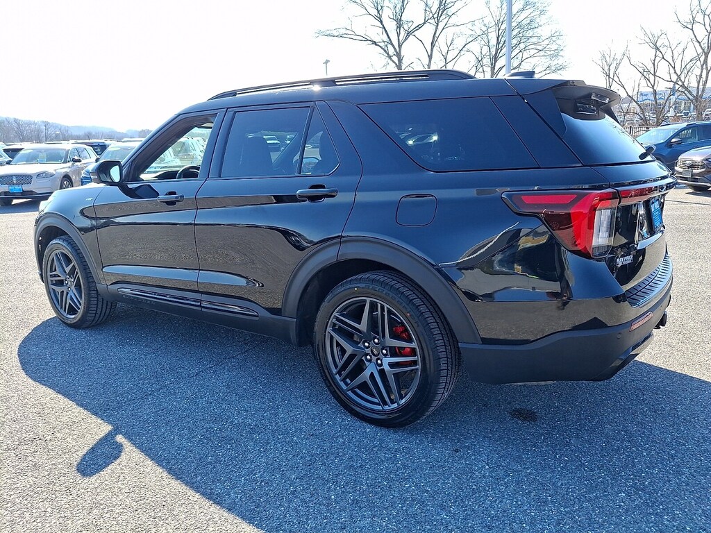 Certified 2025 Ford Explorer ST-Line SUV