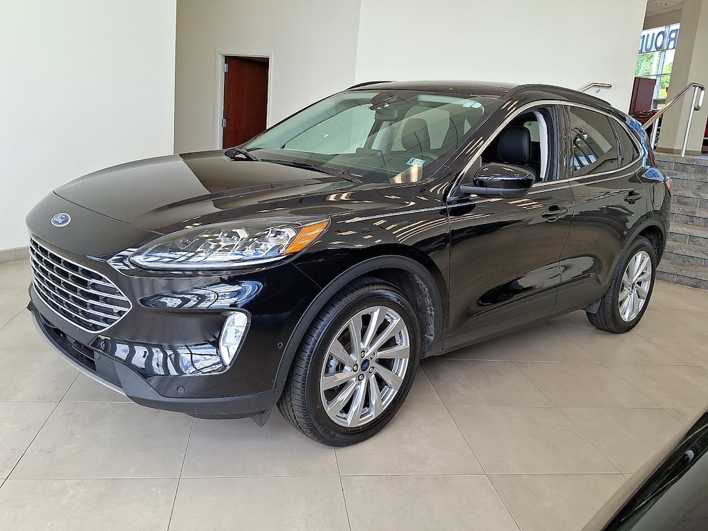 Certified 2022 Ford Escape Titanium SUV