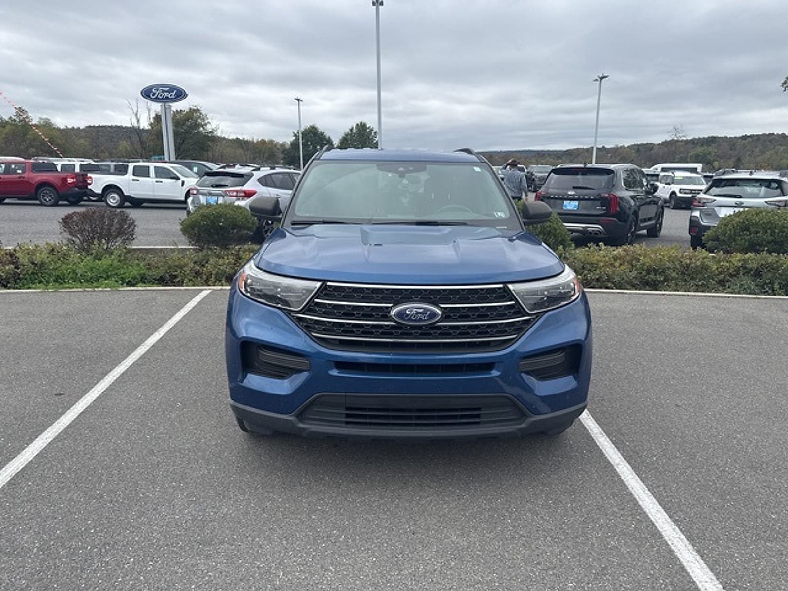 2020 Ford Explorer XLT photo 2