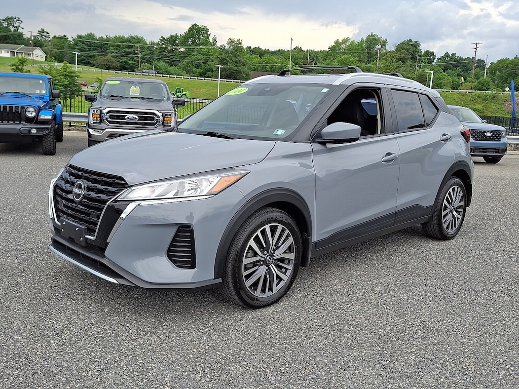 Used 2024 Nissan Kicks SV Xtronic CVT SUV