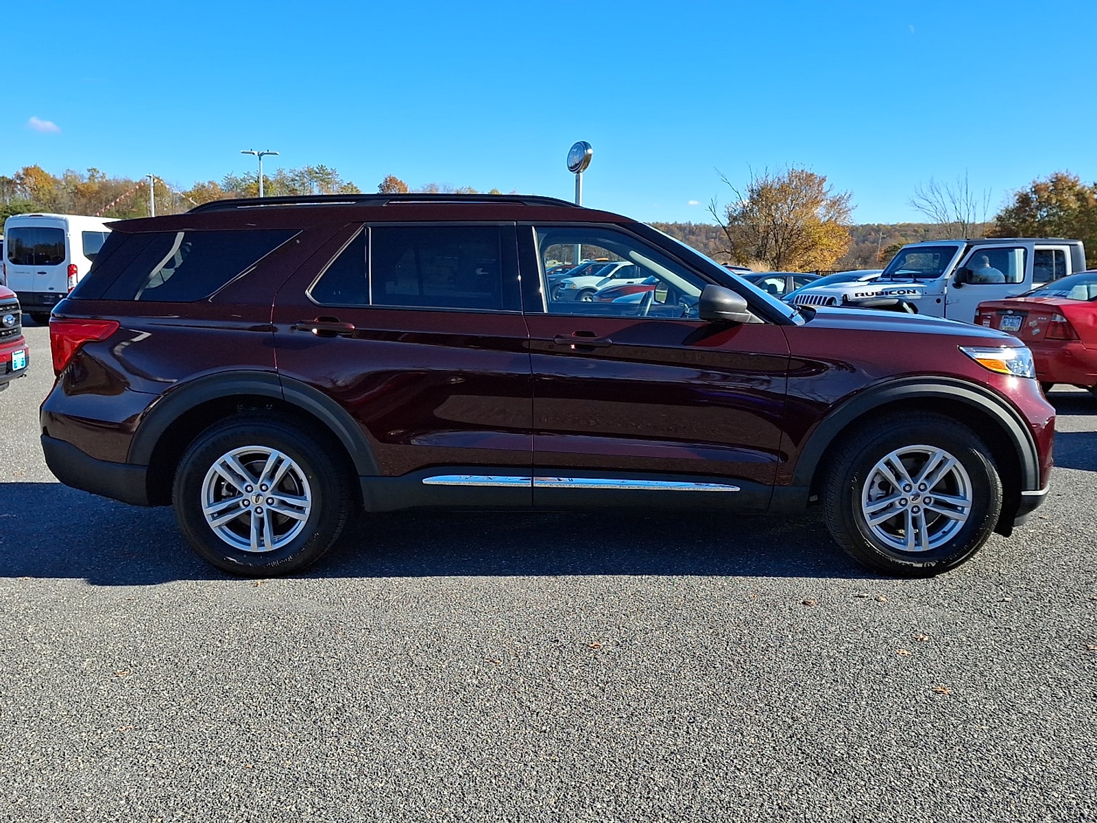2022 Ford Explorer XLT - Photo 7