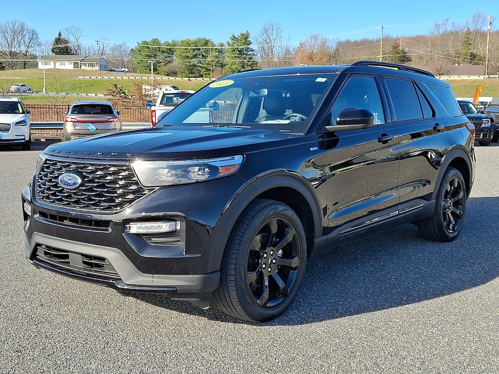 Certified 2023 Ford Explorer ST-Line SUV