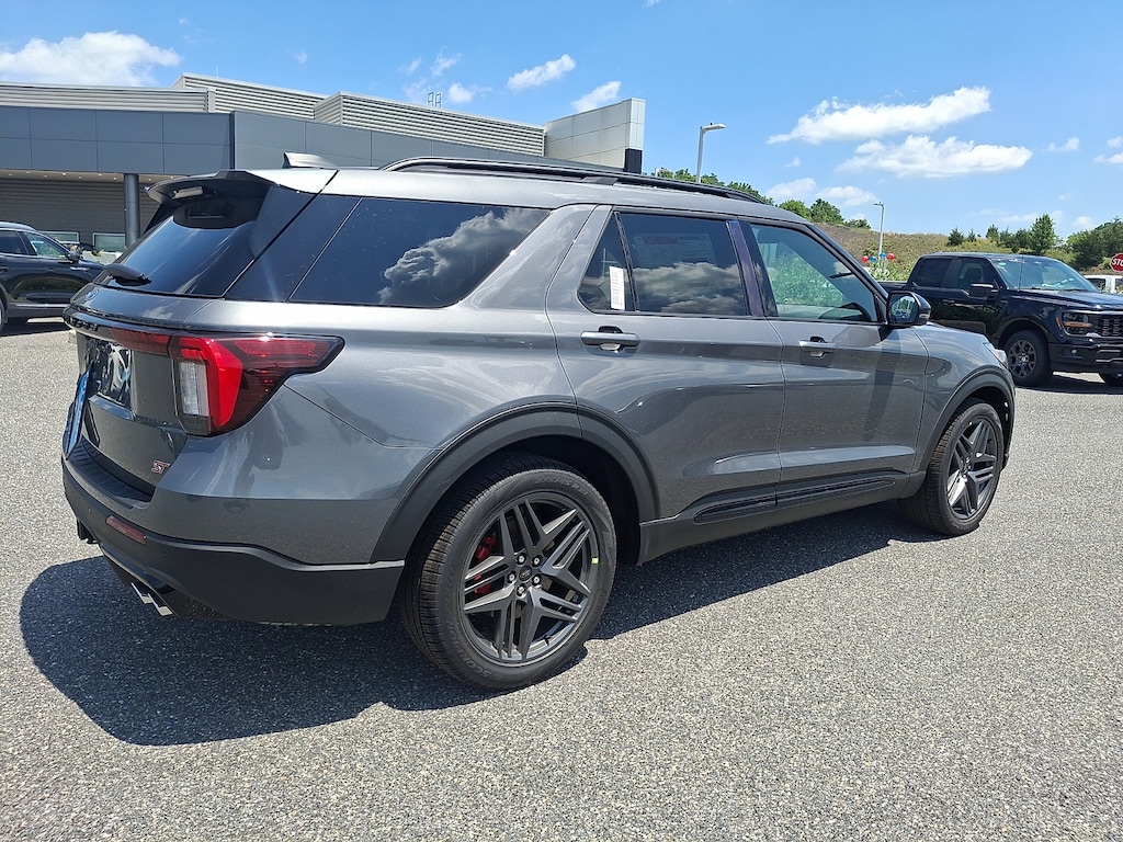 New 2026 Ford Explorer ST ST 4WD