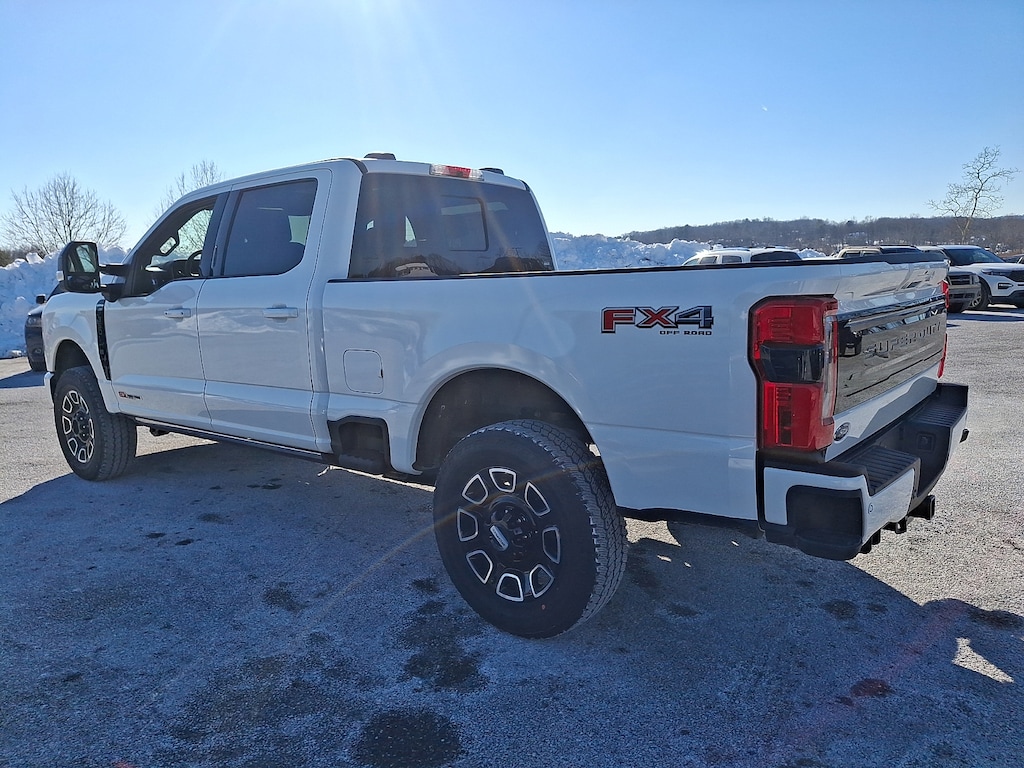 New 2026 Ford F-350 Platinum PLATINUM 4WD CREW CAB