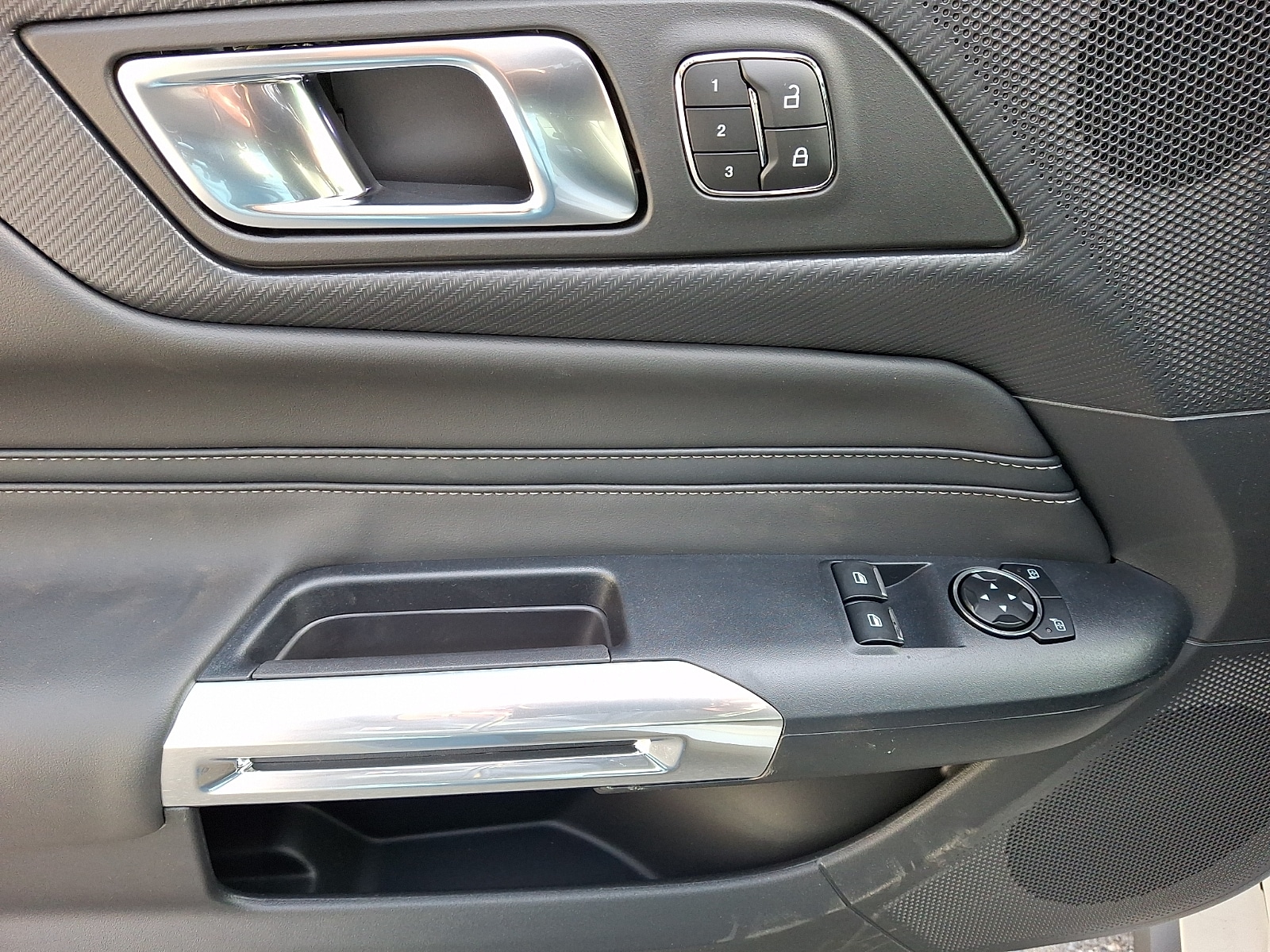 2026 Ford Mustang EcoBoost Premium Fastback - Photo 9