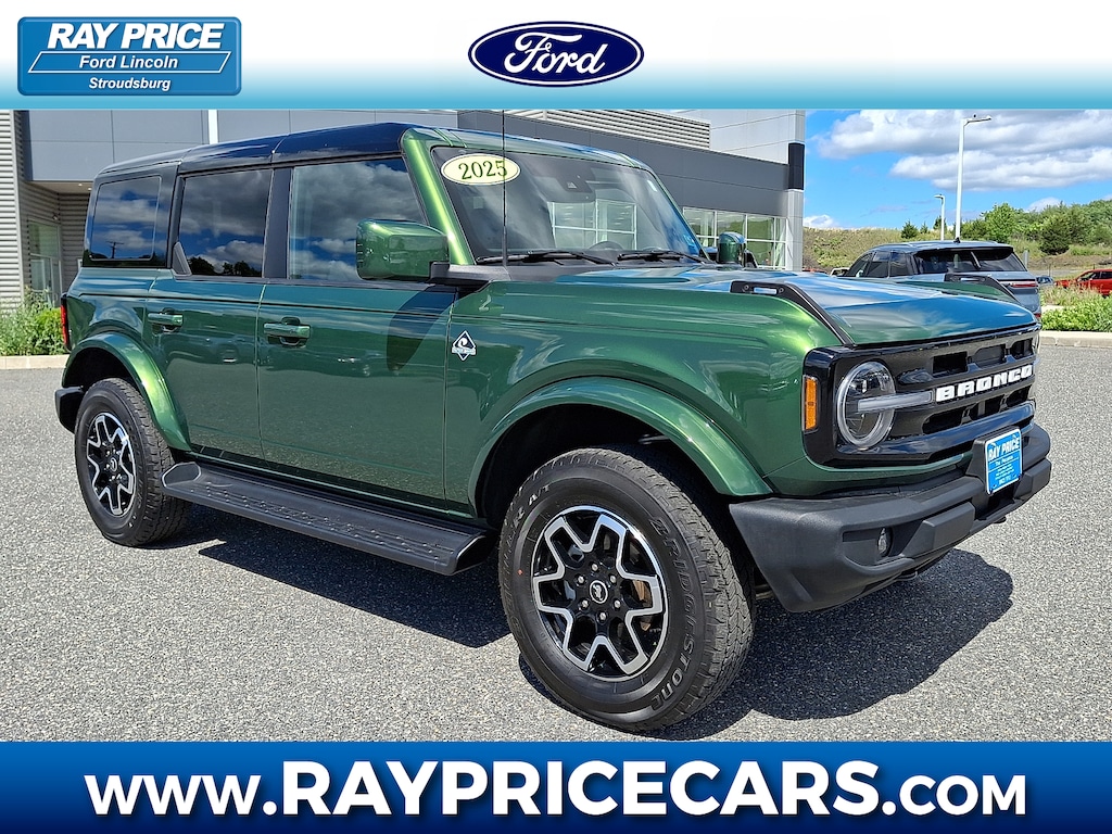 Certified 2025 Ford Bronco Outer Banks SUV
