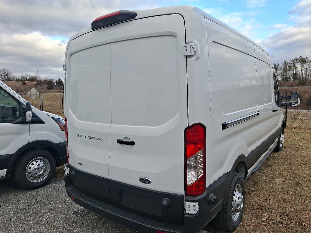 New 2024 Ford Transit-250 Cargo T-250 148 MED RF 9070 GV Full-size Cargo Van