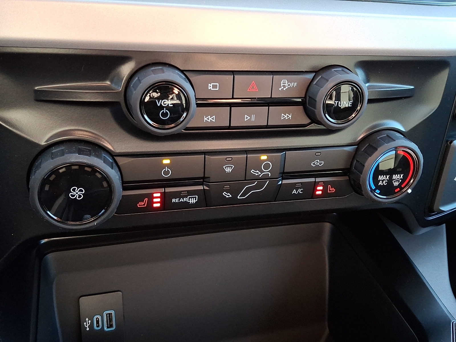 2026 Ford F-250 Super Duty XLT - Photo 13