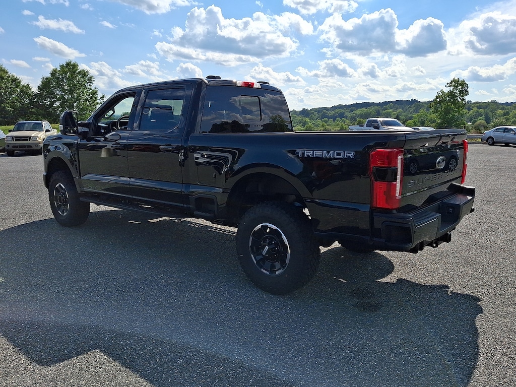 New 2026 Ford F-250 Lariat LARIAT 4WD CREW CAB