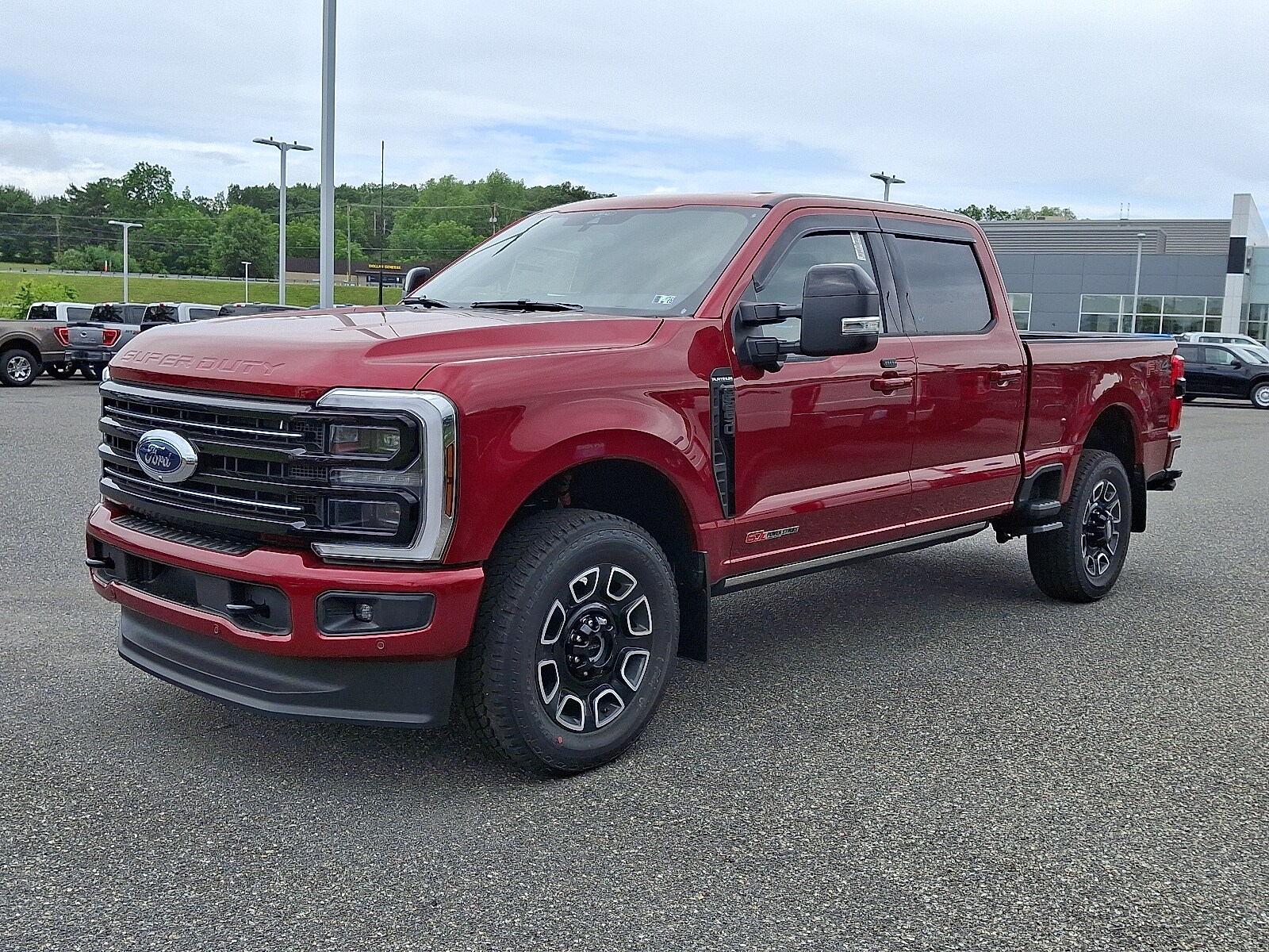 2025 Ford F-250 Platinum photo 2