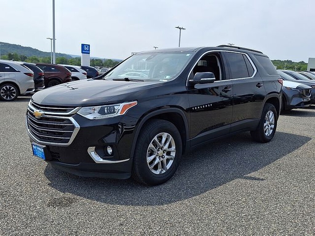 Used 2021 Chevrolet Traverse AWD LT Cloth SUV