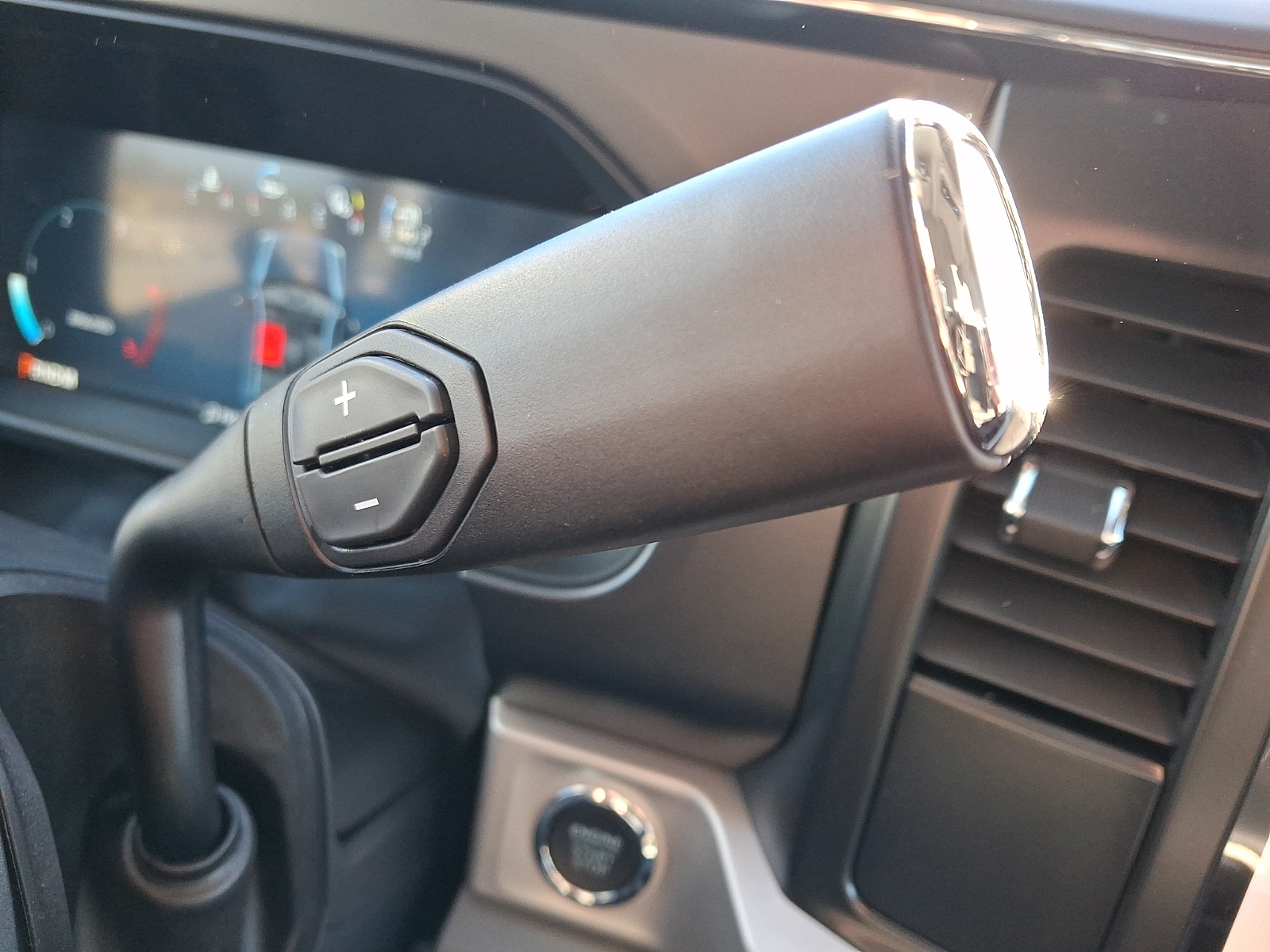 2026 Ford F-250 Super Duty XLT - Photo 12