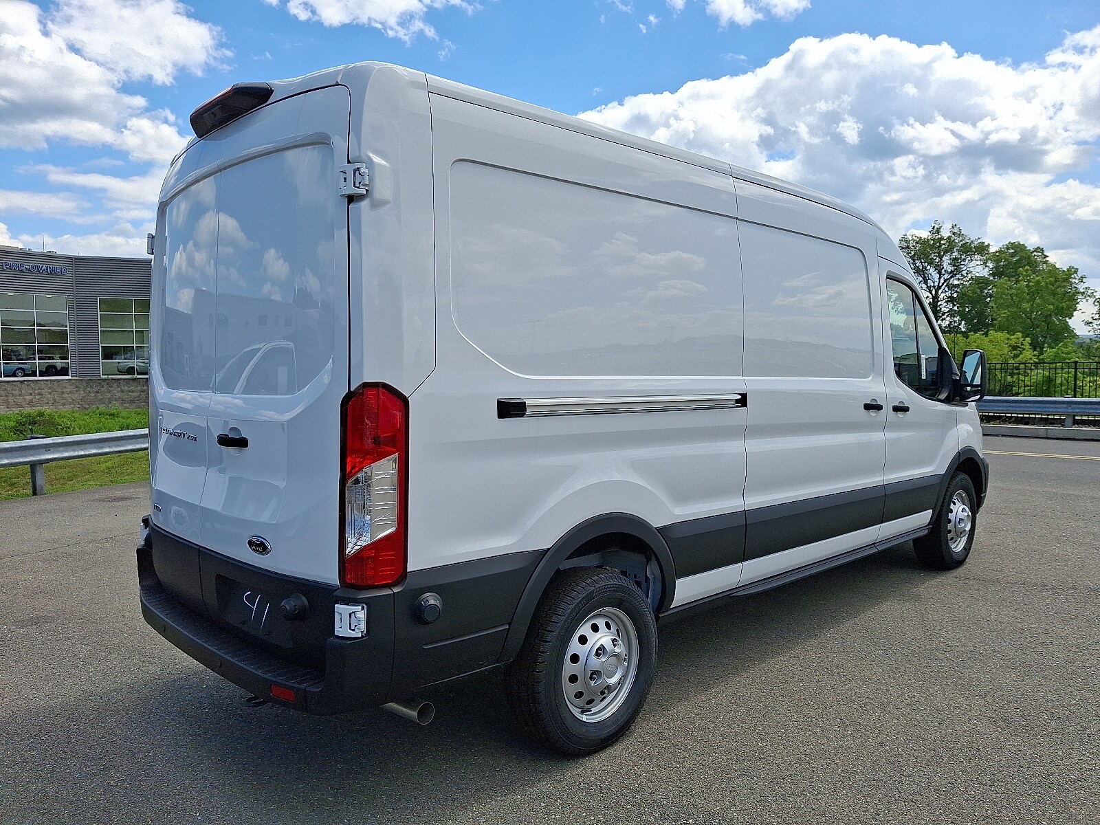 2025 Ford Transit Cargo Van photo 4