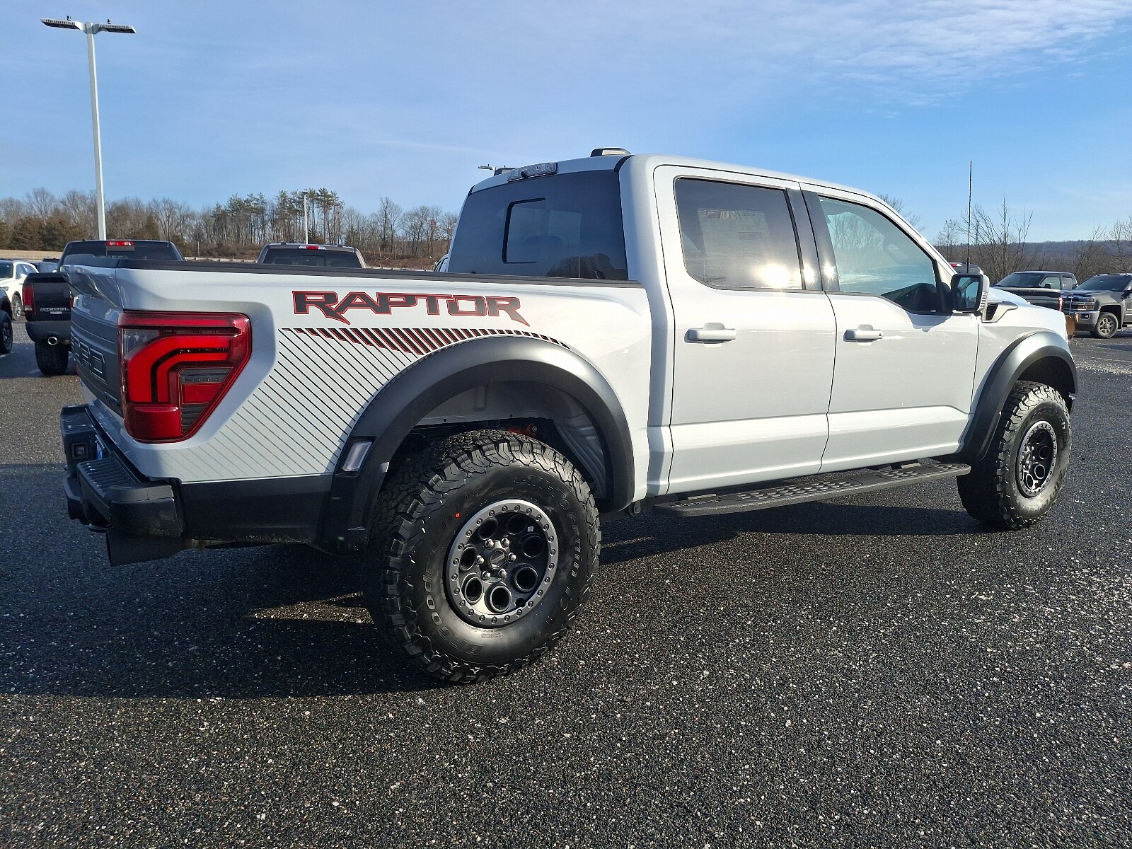 2025 Ford F-150 Raptor photo 4