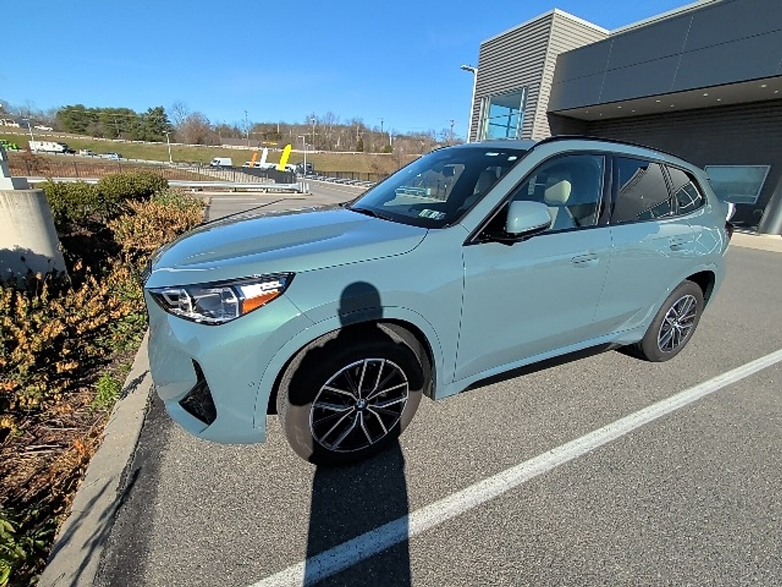 2024 Bmw X1 XDrive28i photo 2