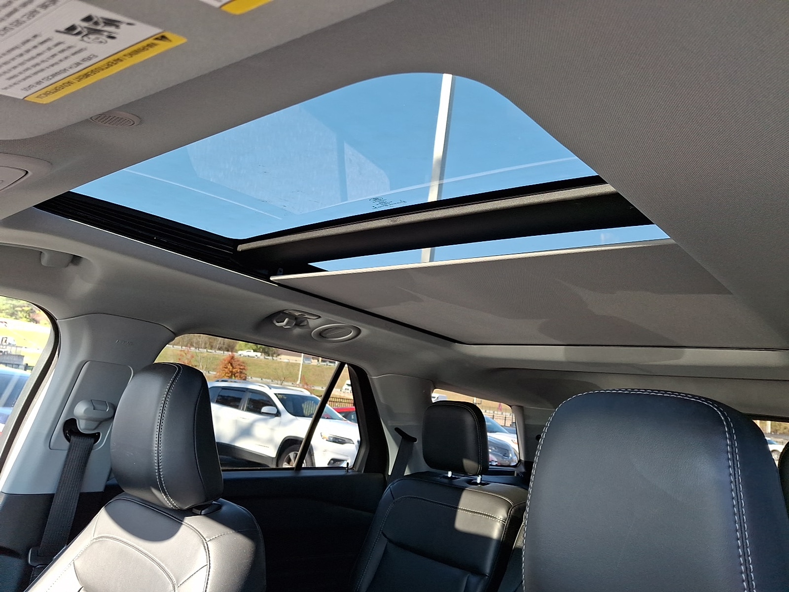 2022 Ford Explorer XLT - Photo 14