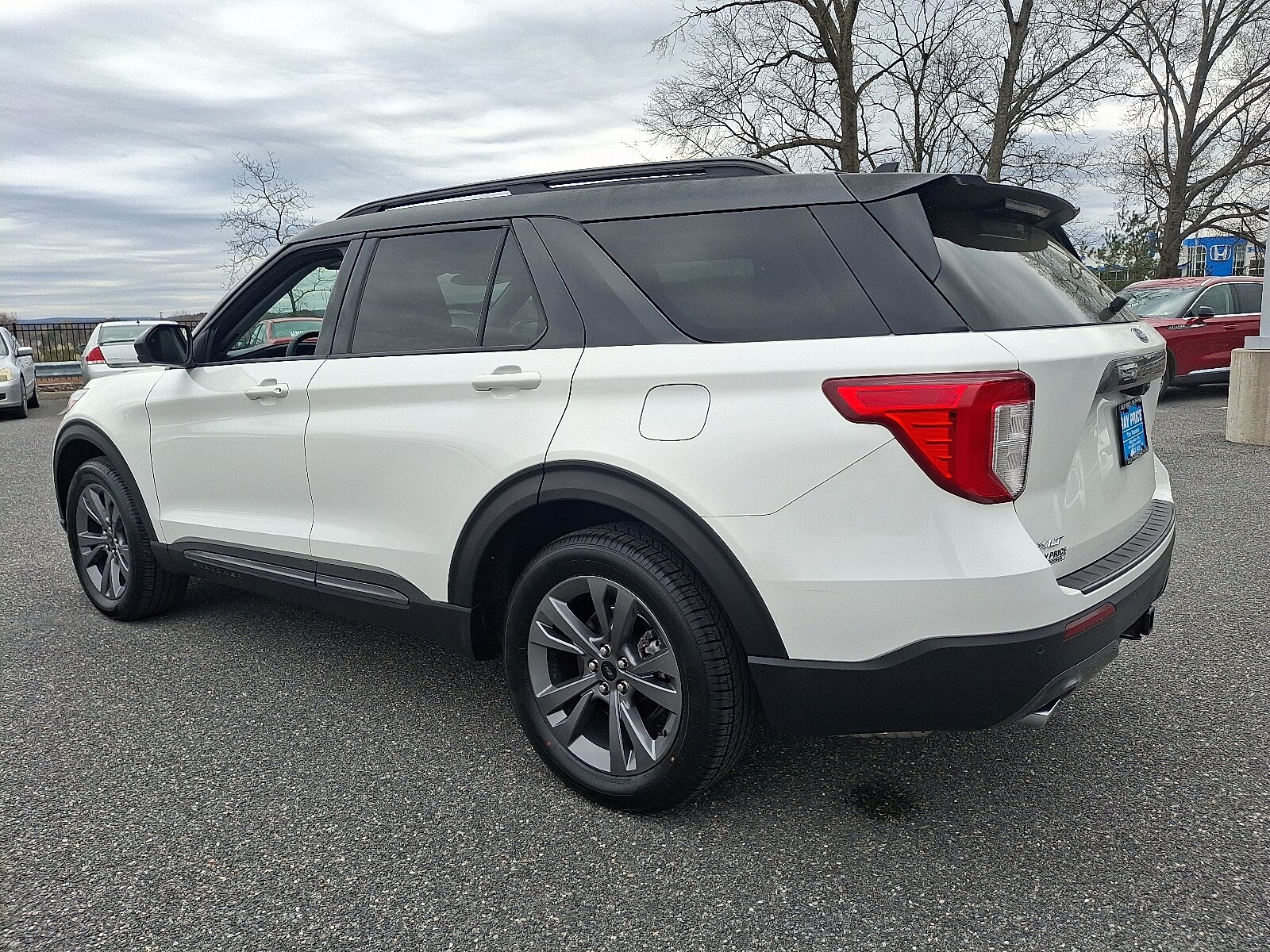 2022 Ford Explorer XLT photo 4