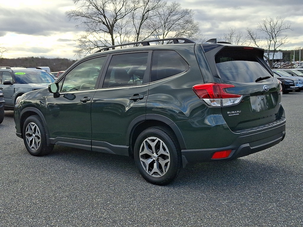 Used 2024 Subaru Forester Premium SUV