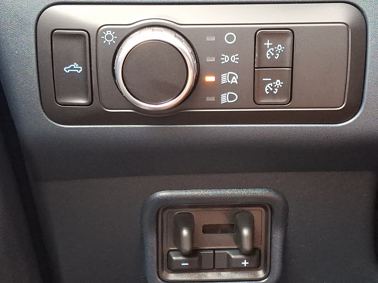 2025 Ford Maverick XLT - Photo 17