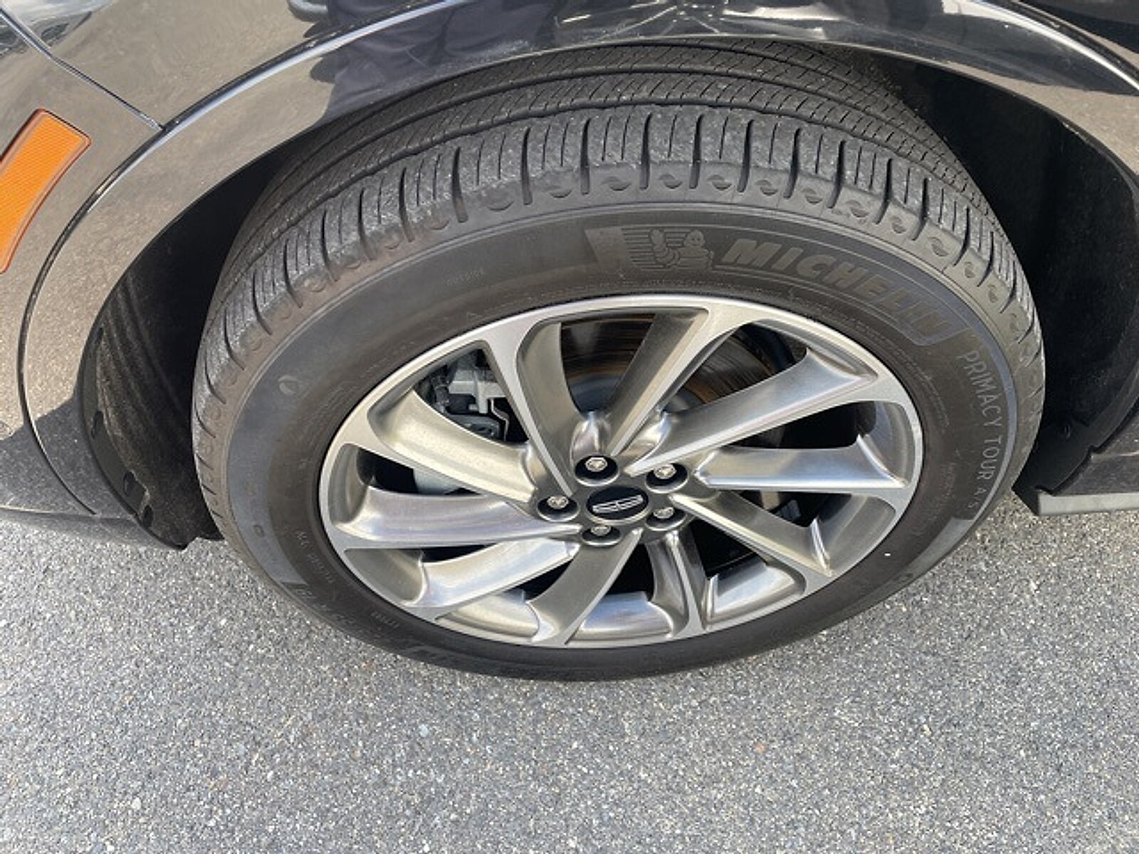 2022 Lincoln Corsair Grand Touring photo 3