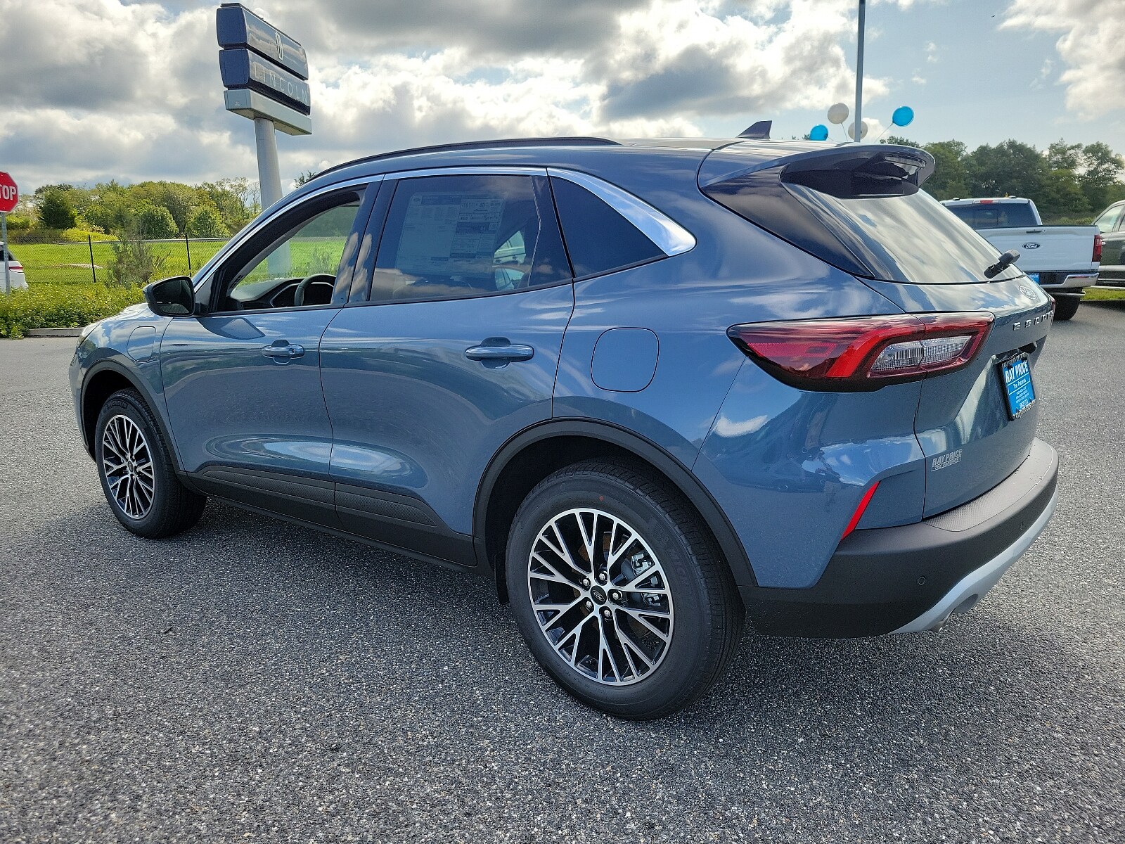 2024 Ford Escape Sport photo 3