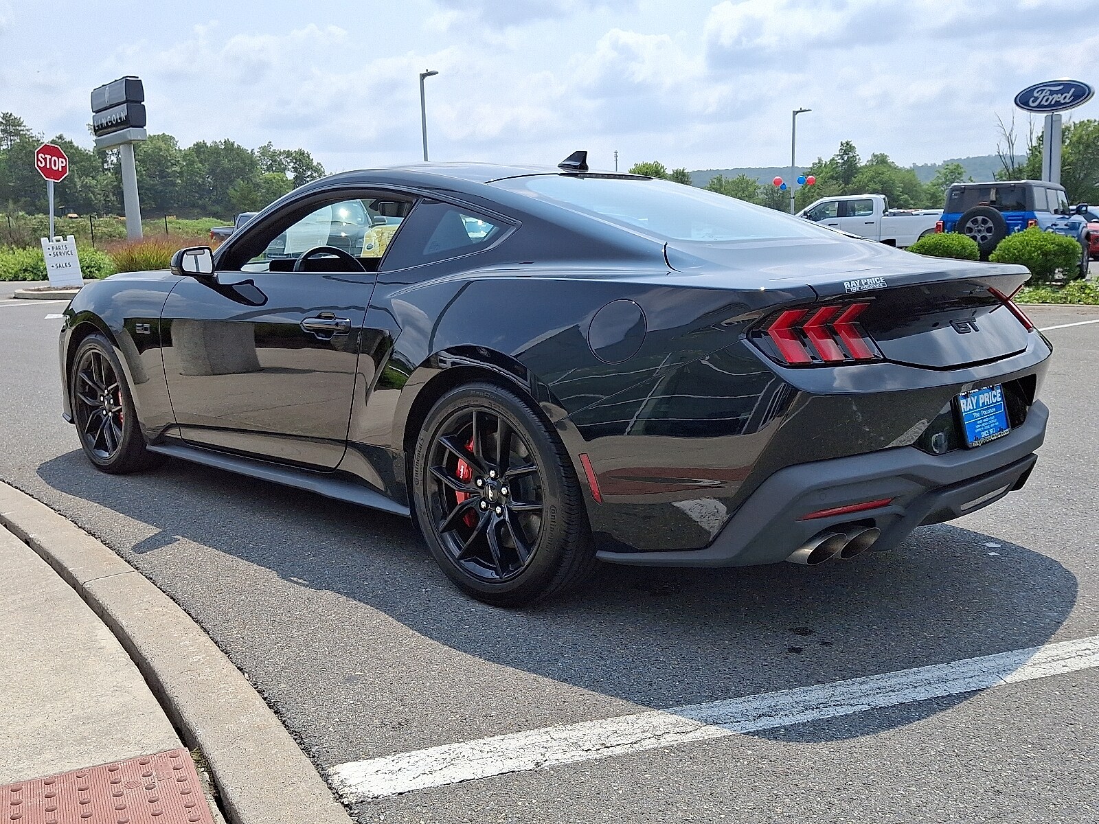 2024 Ford Mustang GT Premium photo 4