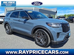 2025 Ford Explorer ST SUV