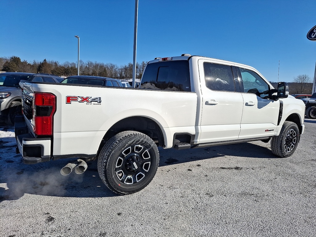 New 2026 Ford F-350 Platinum PLATINUM 4WD CREW CAB