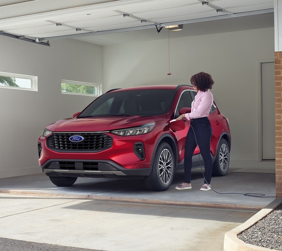 Women with a red Escape