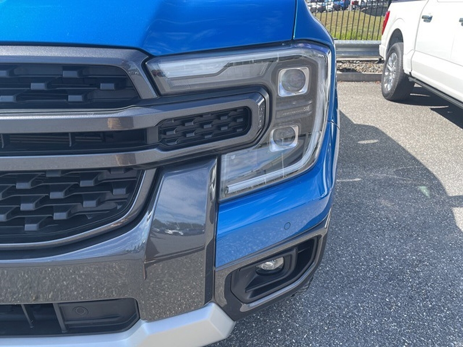 2024 Ford Ranger Lariat photo 3