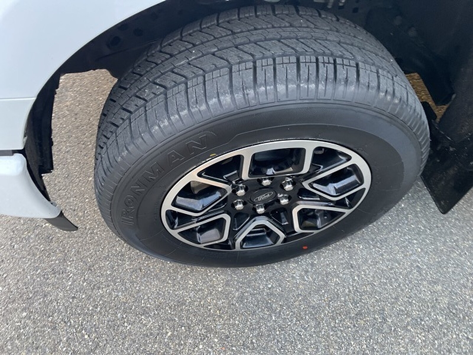 2022 Ford F-150 XLT photo 4