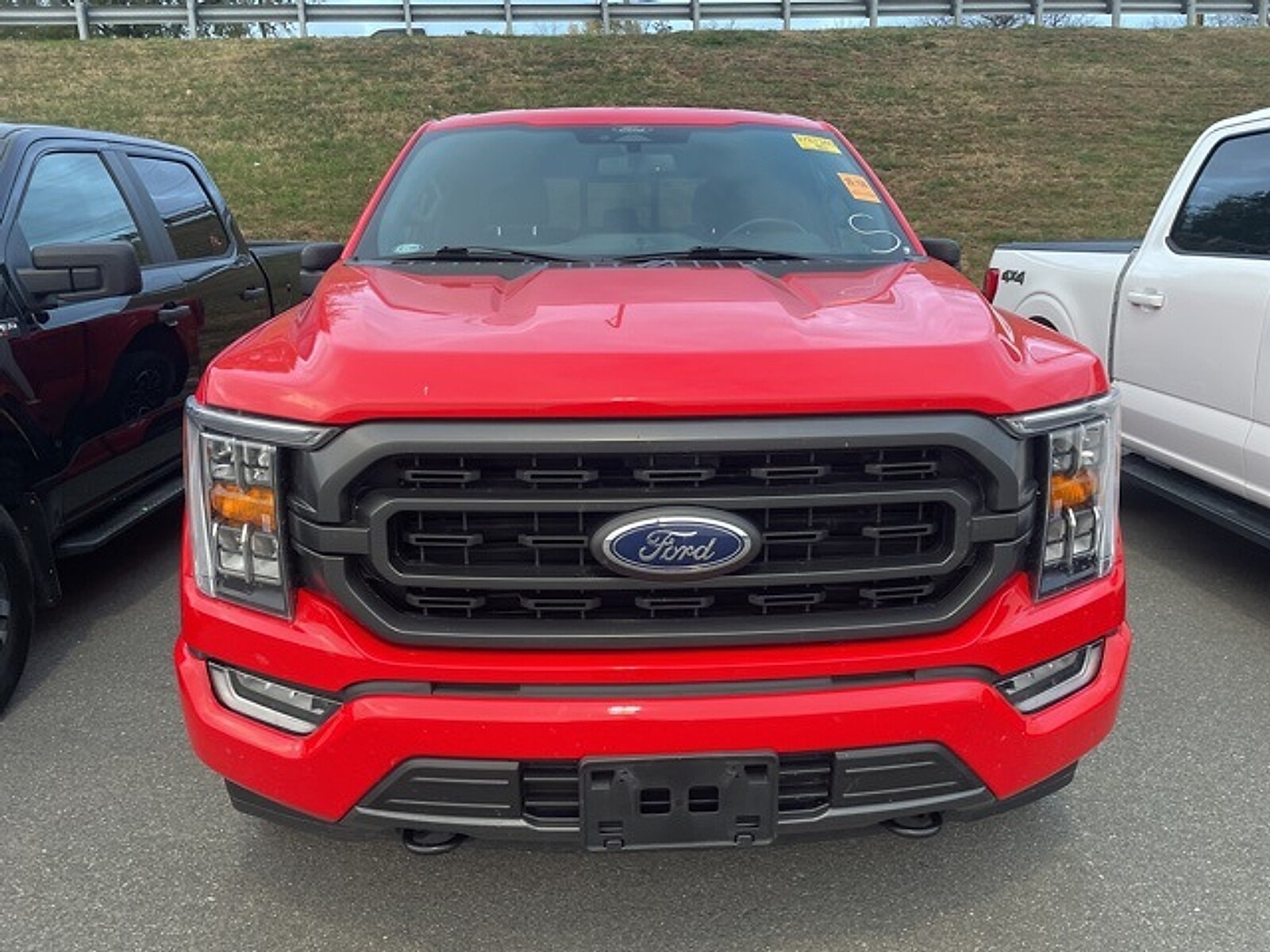 2022 Ford F-150 XLT photo 2
