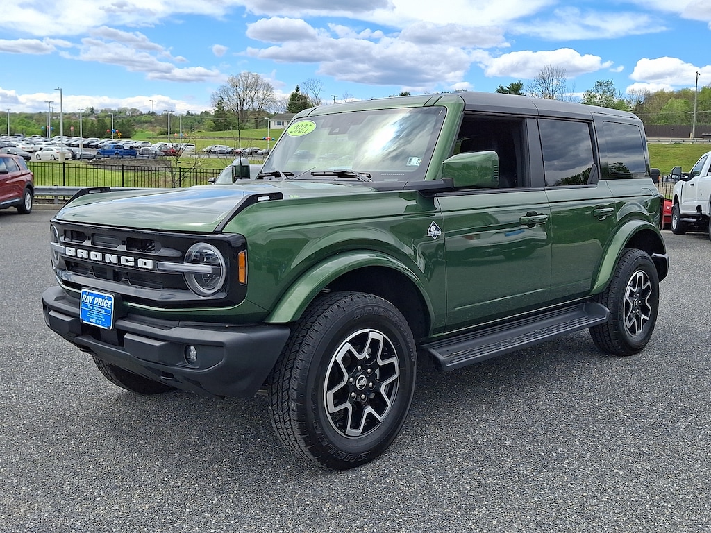 Certified 2025 Ford Bronco Outer Banks SUV