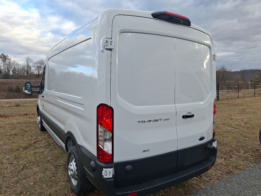 New 2024 Ford Transit-250 Cargo T-250 148 MED RF 9070 GV Full-size Cargo Van
