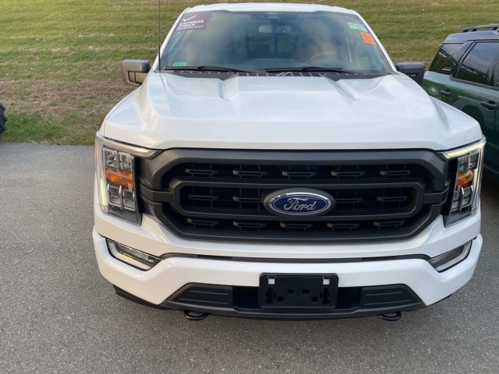 2022 Ford F-150 XLT photo 2