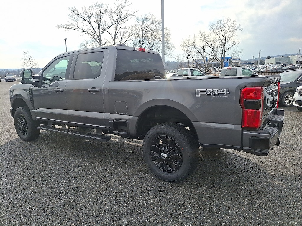 New 2025 Ford F-350 XLT XLT 4WD CREW CAB